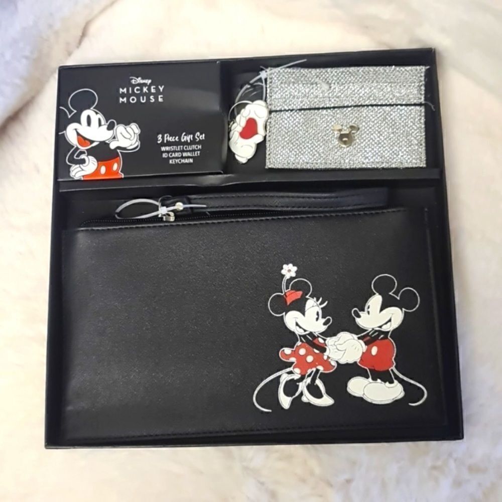 Mickey Mouse 3 piece gift set with box NWT with 4 poly mailers
